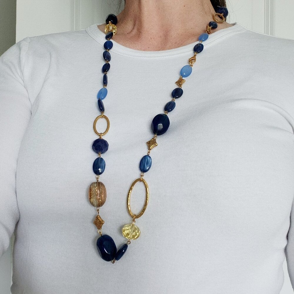 Elegant Blue and Gold Necklace